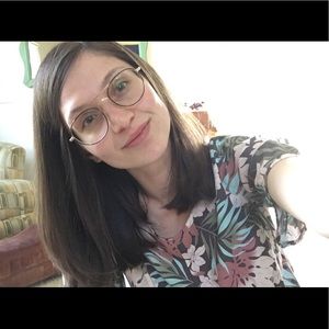 Meet your Posher, Brooke